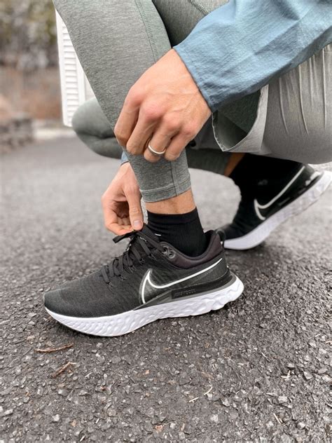 nike react v2 black|nike react infinity run flyknit 2.